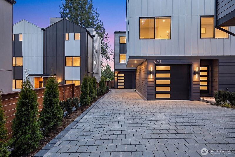 2nd image of 933 N 87th Street