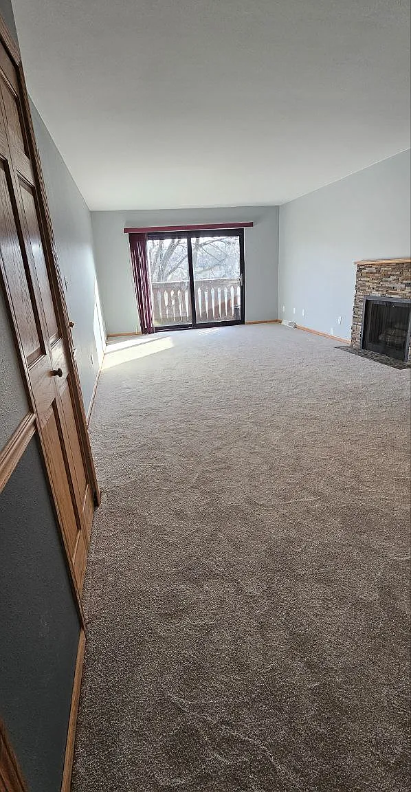 2 bed, 1003 sqft, $1,495 — Photo 2