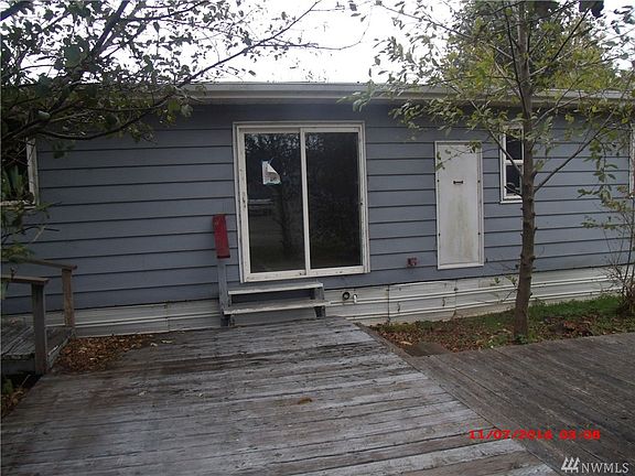 3rd image of 1818 Ocean Beach Blvd N