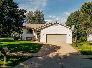1906 Sierra Dr S, Eau Claire, WI 54701