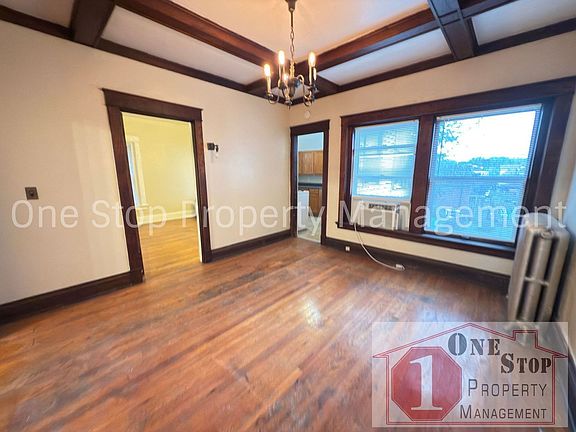 4th image of 3619 Wyandotte St APT 1N