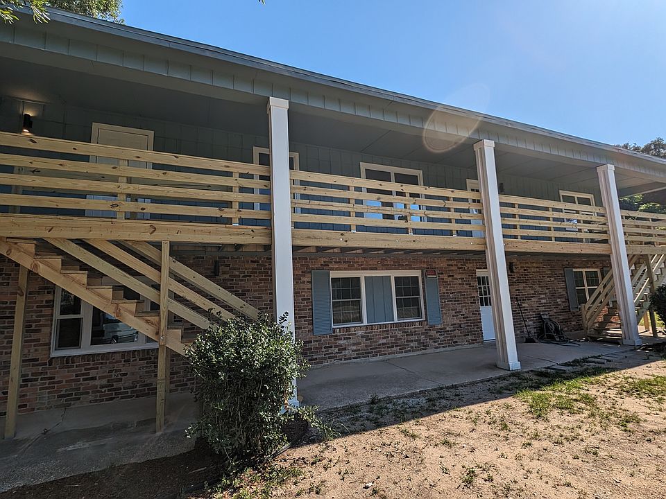 1st image of 2824 Desert St #B