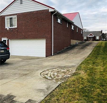 3rd image of 2548 Leslie Dr