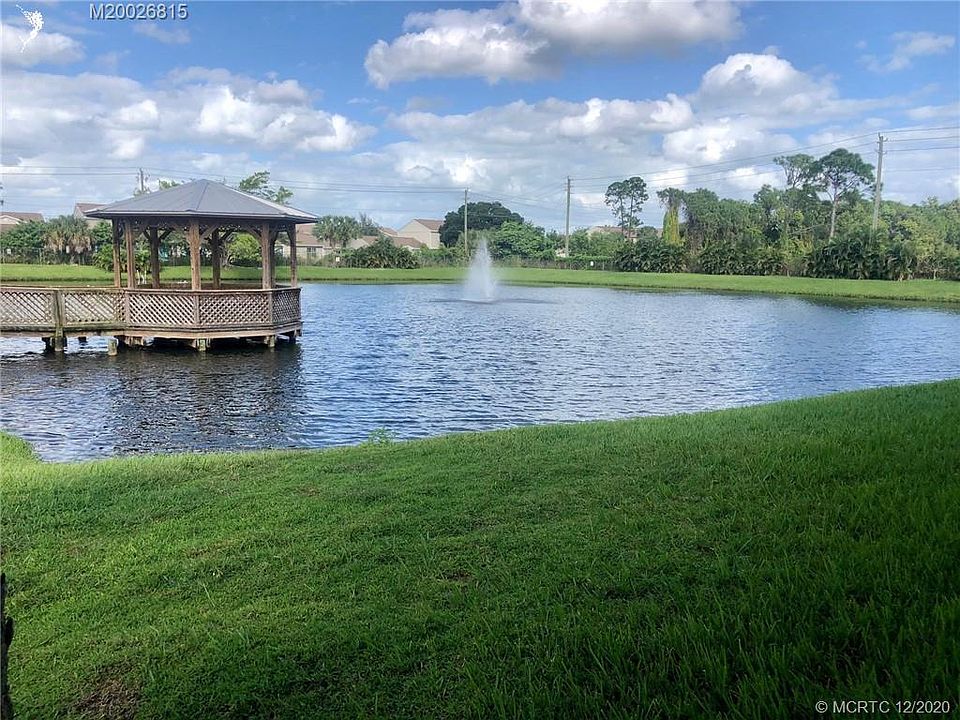 1st image of 178 SE Village Dr #178