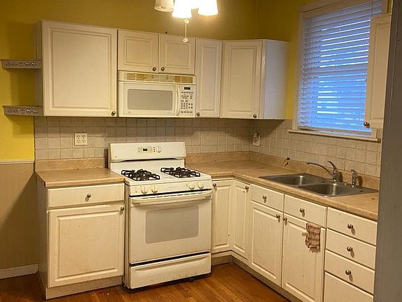 5th image of 3441 Price Ave