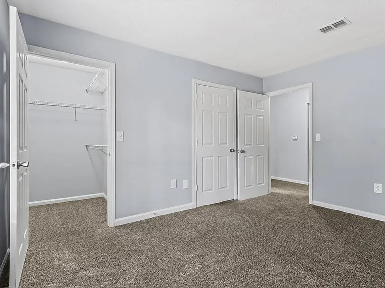 Bristol Creek Apartment Homes — Photo 8