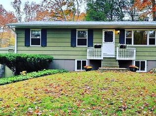 16 Fatima Dr, Bethany, CT 06524