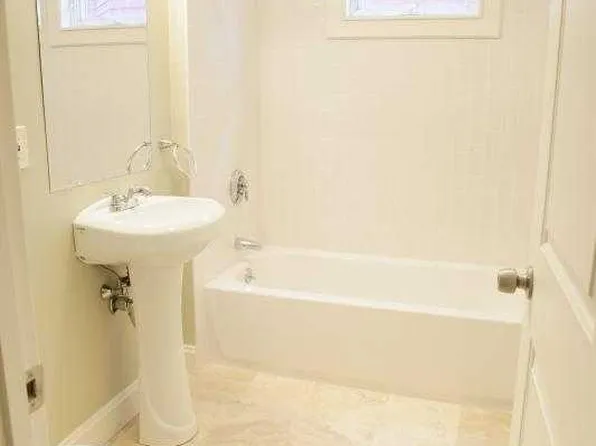 (undisclosed Address), Roslindale, MA 02131