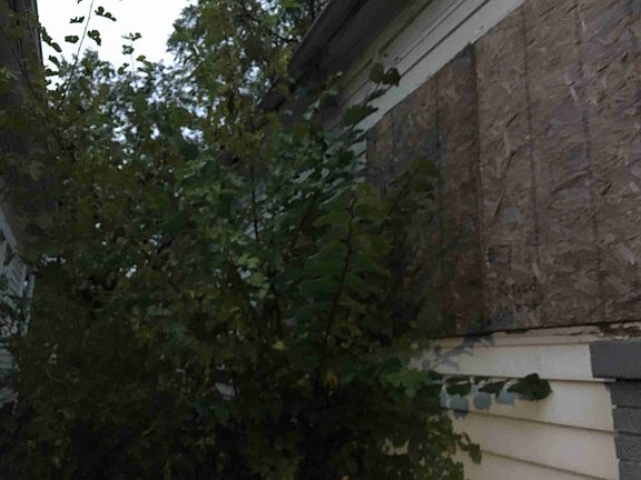 17904 Norwood