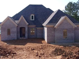 12024 Water Ridge Dr, Oxford, MS 38655