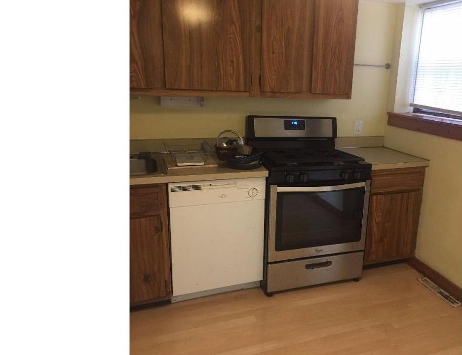 1st image of 1415 Lombard St