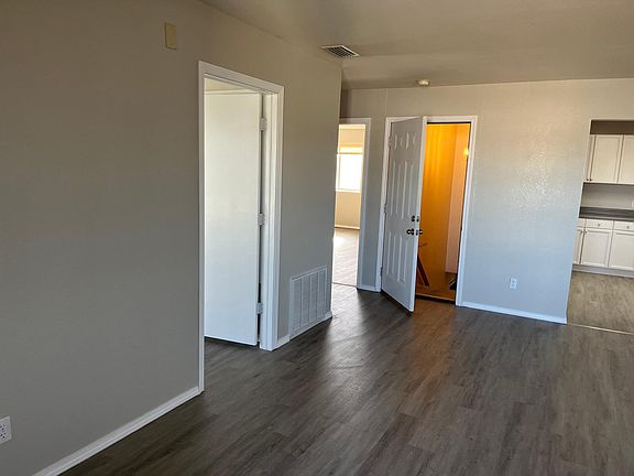 5th image of 452 Fm 306 #1