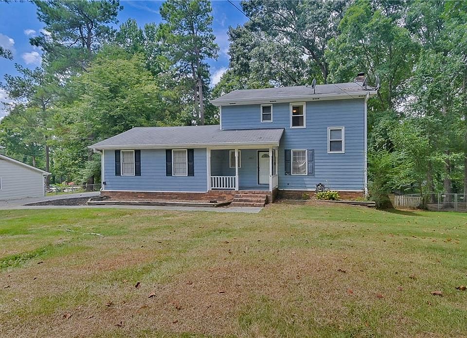1st image of 2867 Rosemont Dr