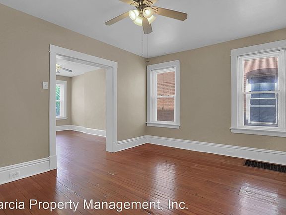 4th image of 2354 Lawrence St