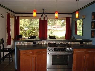 4th image of 10536 Interlaaken Dr SW