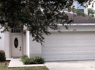 1105 Windton Oak Dr, Ruskin, FL 33570