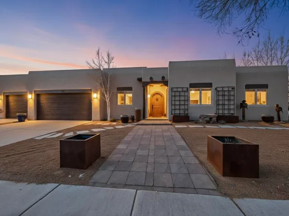 93 Bosquecillo, Santa Fe, NM 87508