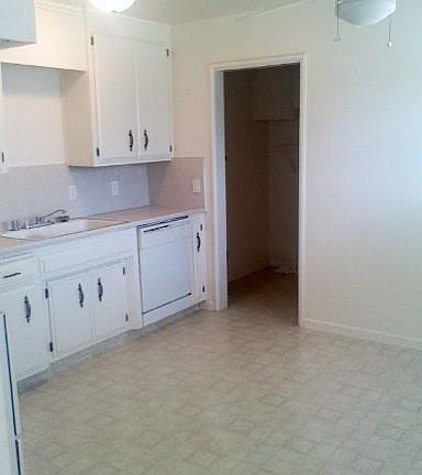 4th image of 101 17th St