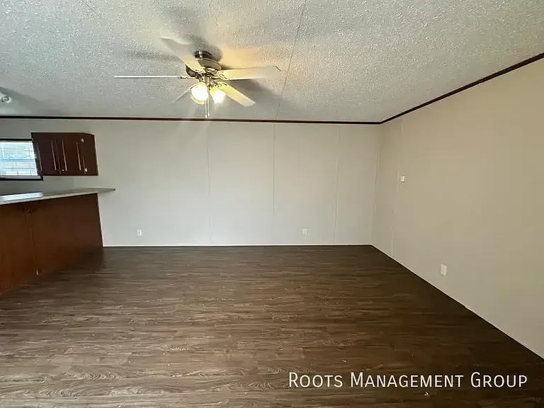 2088 E Empire Ave #160 — Photo 3