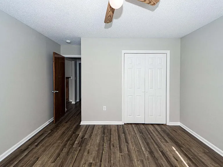 7620 Valleyview Cir — Photo 45
