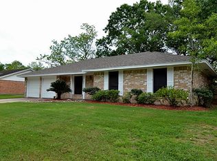 4204 Pine Shadow St, Dickinson, TX 77539