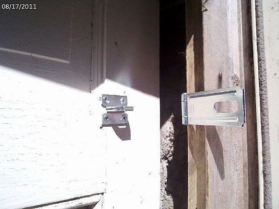 4th image of 626 W 15th St