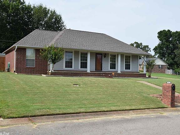 2nd image of 202 Summerwood Dr