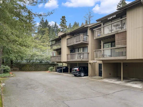 7550 SW Barnes Rd, Portland, OR 97225