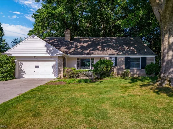 1159 Carver Rd, Cleveland Heights, OH 44112