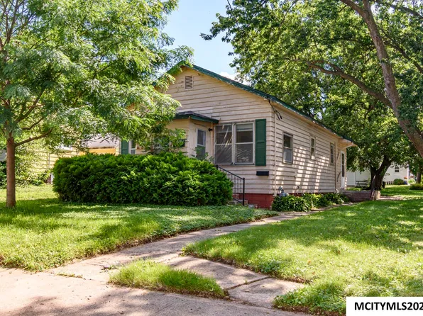 1021 N Tyler Ave, Mason City, IA 50401