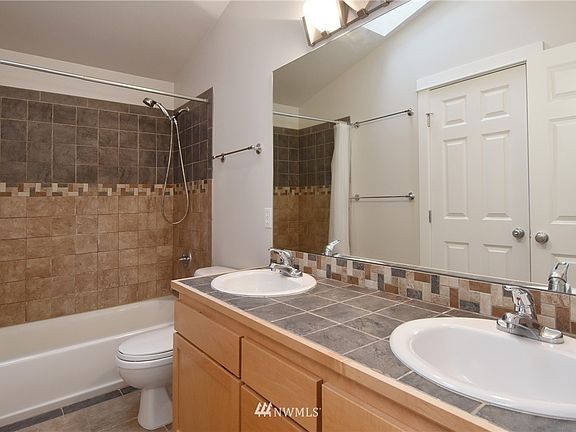 4th image of 1017 N 50th St