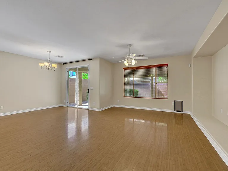 10240 Gladstone Peak St N — Photo 8