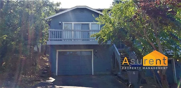 483 Maple Way photo 1