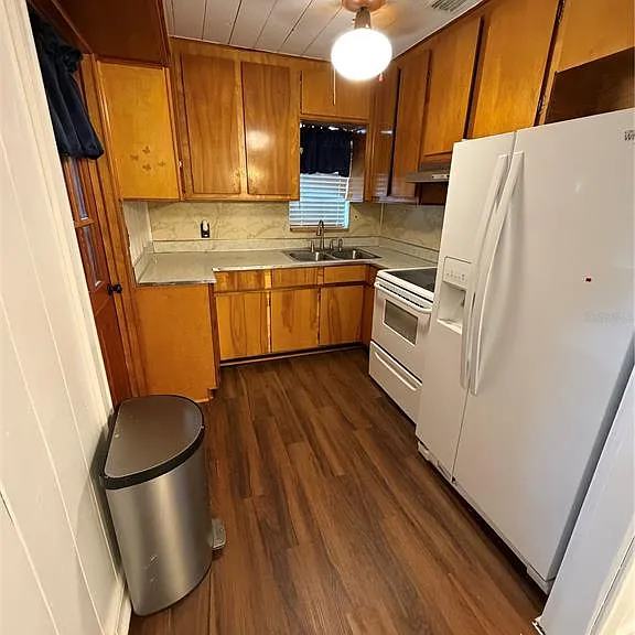 118 E Pine St — Photo 4