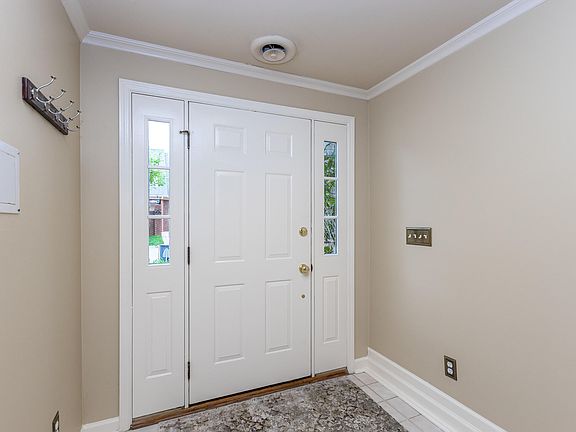 3rd image of 2116 Taborlake Cir
