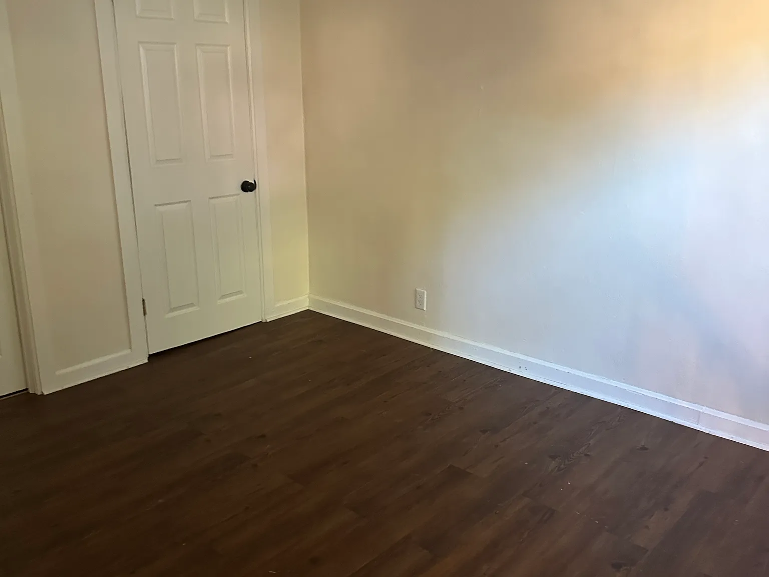 3 bed, 1.5 bath, 1900 sqft, $1,500 — Photo 3