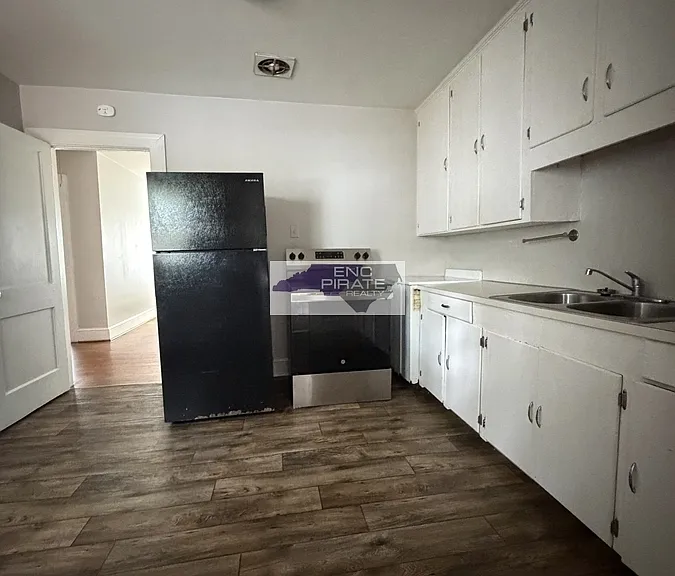 164B Nelson St — Photo 3