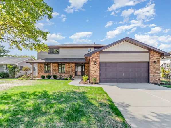 2380 Chestnut Ln, Morris, IL 60450