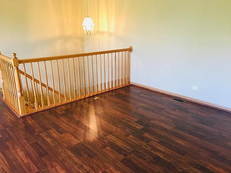 503 Heritage Ct — Photo 7