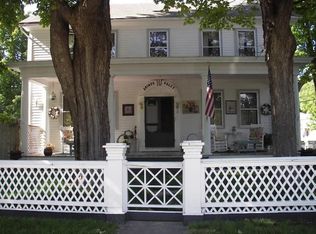 2 Park St, Bristol, VT 05443