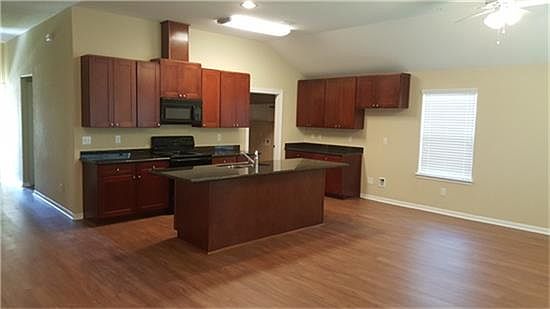 1st image of 5727 Park Village Dr