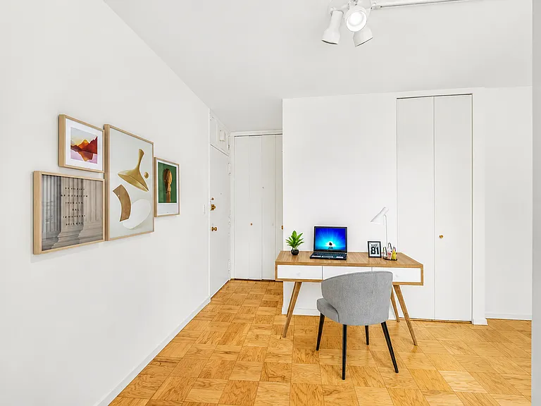 159 W 53rd St #37D — Photo 3
