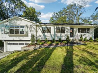 3465 Curry St, Yorktown Heights, NY 10598