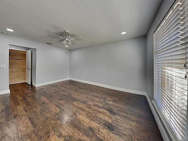 3979 Versailles Dr — Photo 9