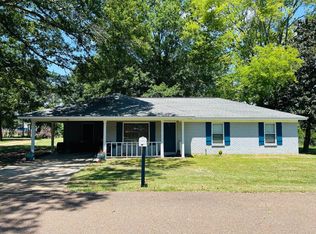 26 Church St, Holcomb, MS 38940
