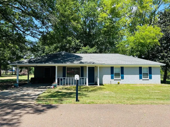 26 Church St, Holcomb, MS 38940