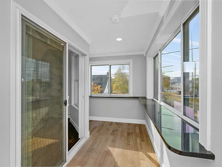 129 Lynnway #2 — Photo 8