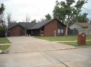 6908 SW Fenwick Ave, Lawton, OK 73505