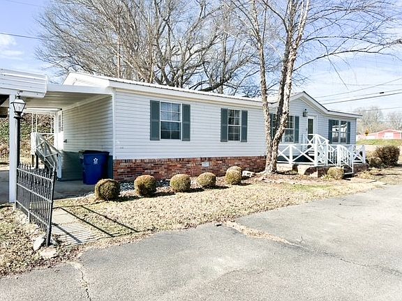 2nd image of 30996 Broad St