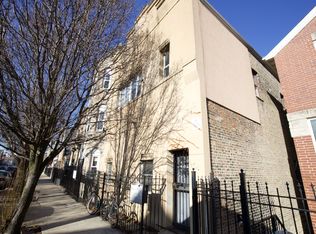 2040 W 19th St #F2, Chicago, IL 60608